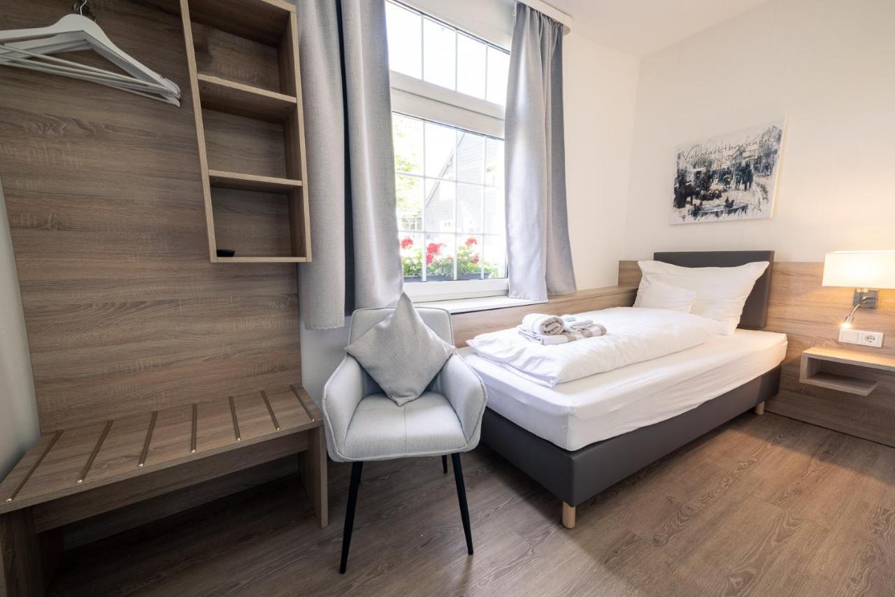 Heimatherz Hotel Garni Herdecke Luaran gambar