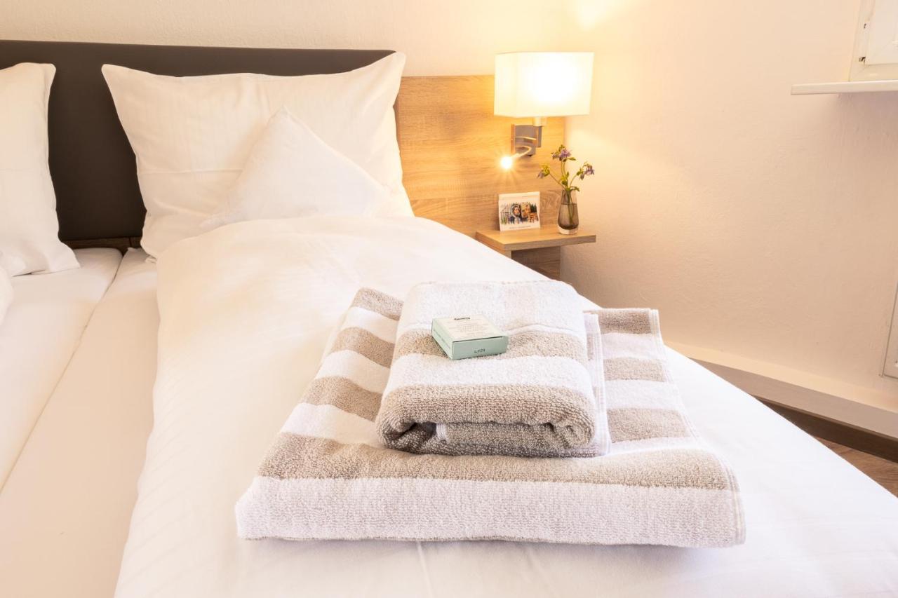 Heimatherz Hotel Garni Herdecke Luaran gambar